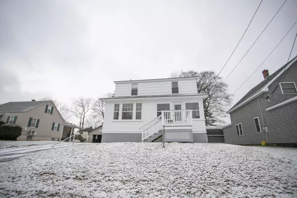 East Millinocket, ME 04430,40 Spruce ST