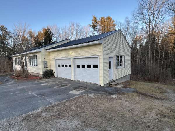 58 Brackett RD, Gorham, ME 04038