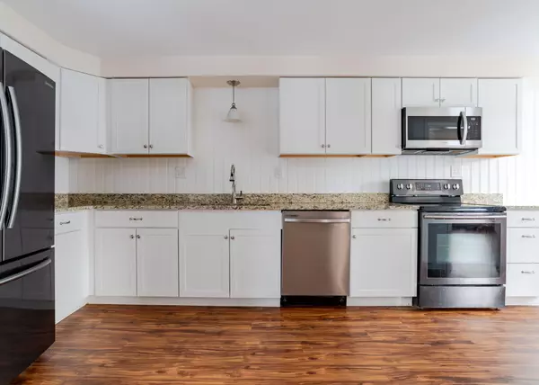 Portland, ME 04103,335 Woodford ST