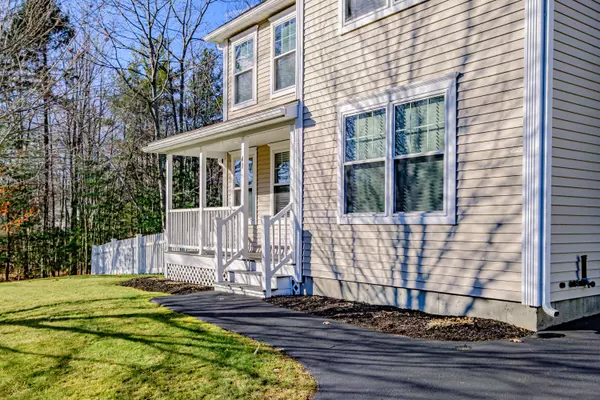 South Portland, ME 04106,41 Boysenberry DR