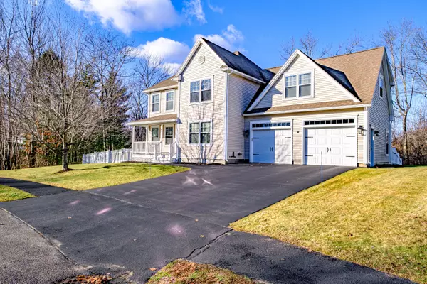 South Portland, ME 04106,41 Boysenberry DR