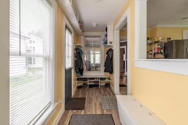 Old Town, ME 04468,27 Willow ST