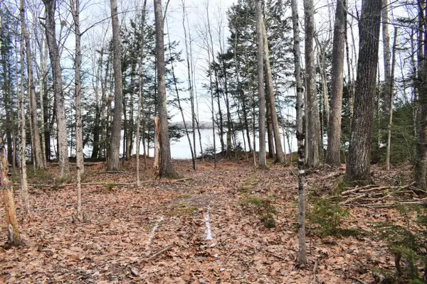 Monmouth, ME 04259,162 Waugan RD