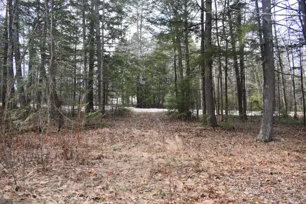 Monmouth, ME 04259,162 Waugan RD