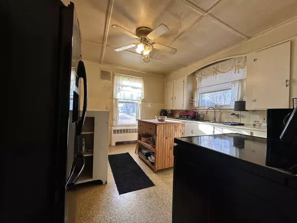 Waterville, ME 04901,24 Collette ST