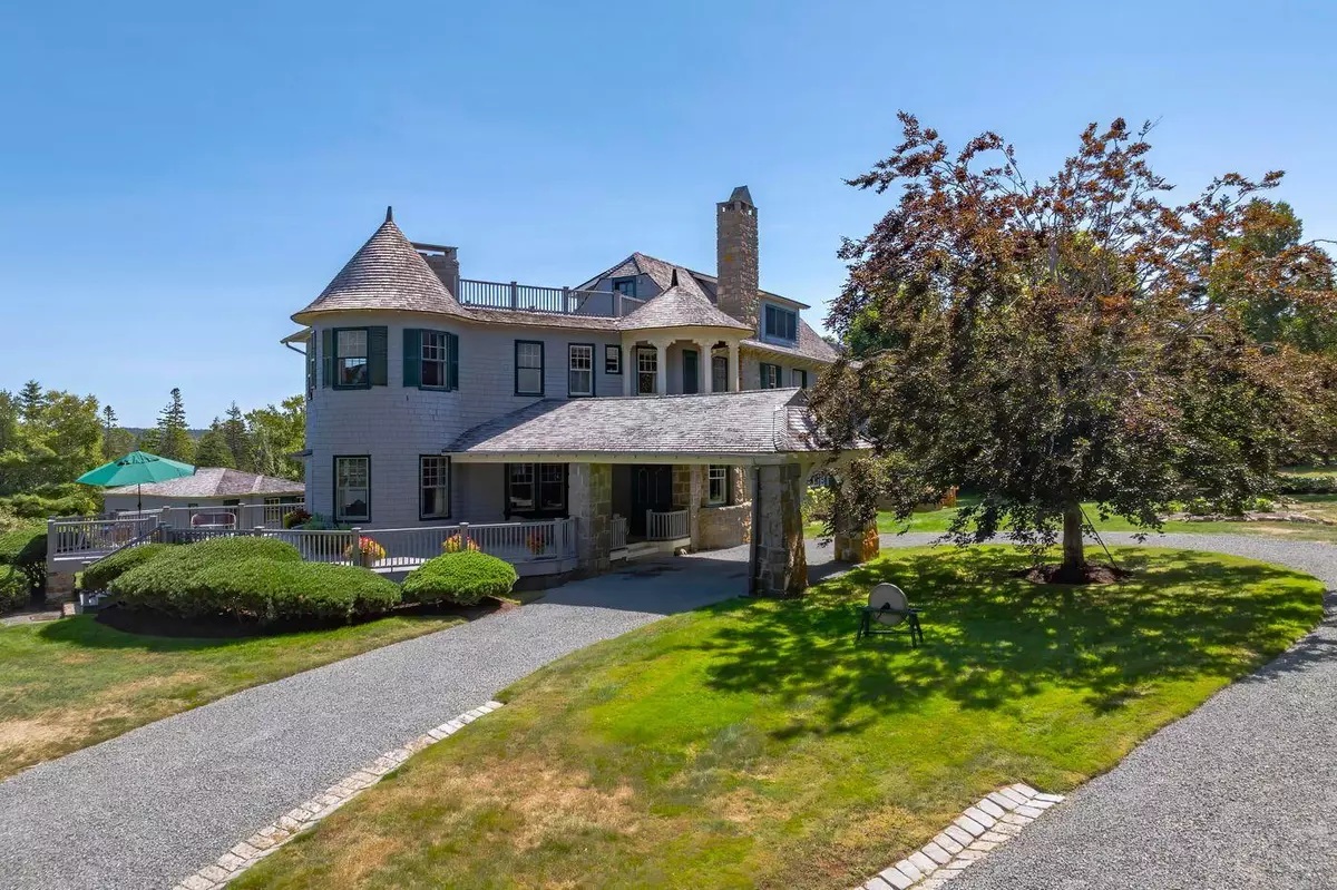 Winter Harbor, ME 04693,319 Grindstone AVE