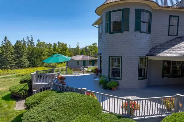 Winter Harbor, ME 04693,319 Grindstone AVE