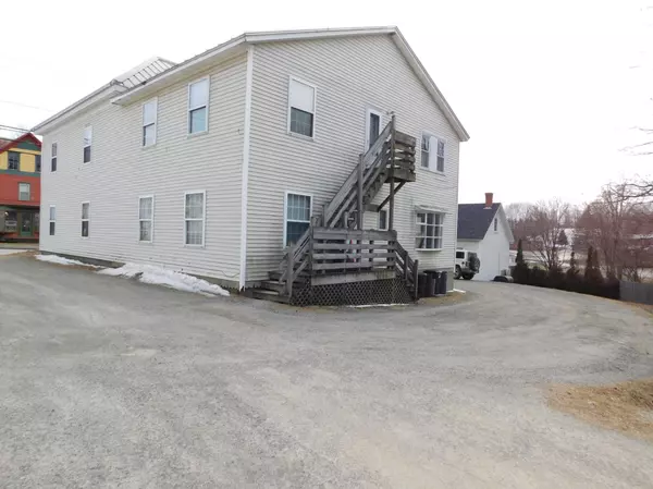 Canaan, ME 04924,294 Main ST