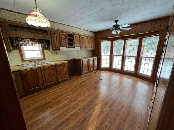 Presque Isle, ME 04769,5 Pine Village Trailer Park