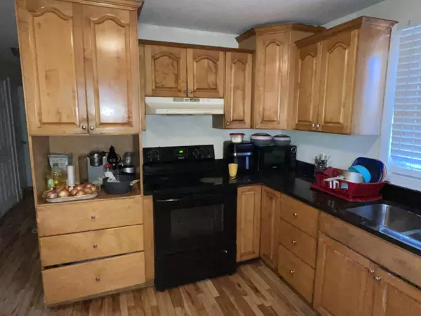 Portland, ME 04103,35 Cypress ST