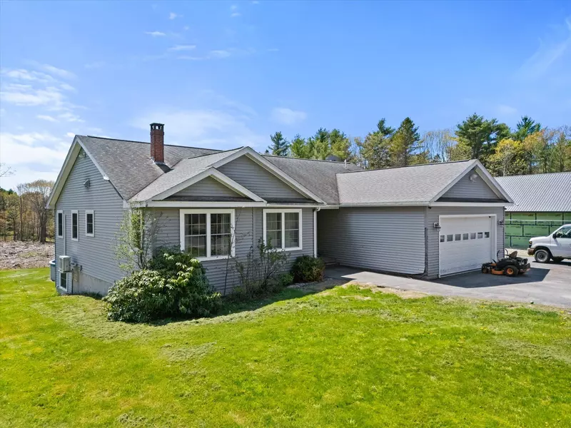 12 Ashlee LN, Orrington, ME 04474