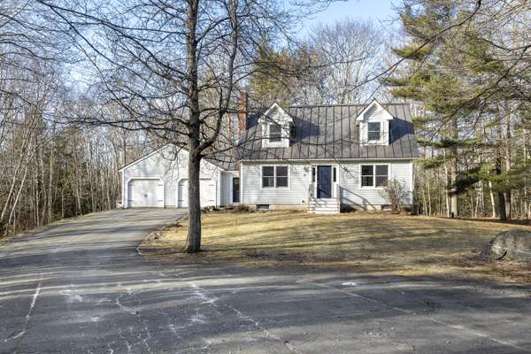 31 Partridge LN, Nobleboro, ME 04555