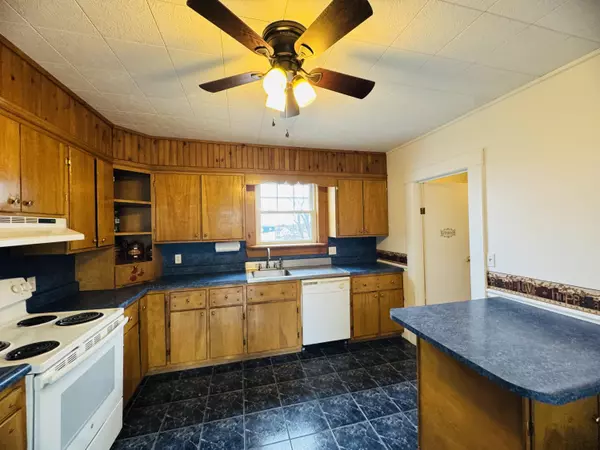 Presque Isle, ME 04769,6 Haines ST