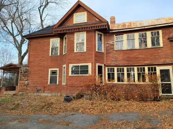 Madison, ME 04950,74 Pine ST