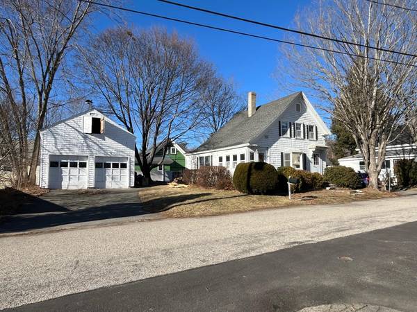 5 Dame ST, Kittery, ME 03904