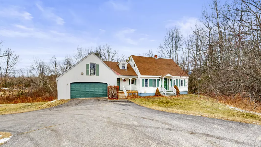 703 Middle RD, Sabattus, ME 04280