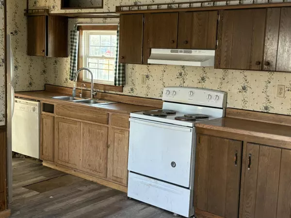 Mexico, ME 04257,6 Brown ST