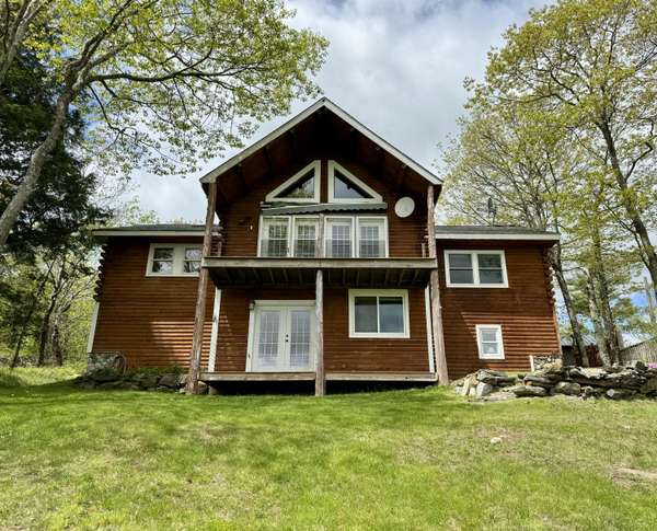 536 Pinnacle RD, Liberty, ME 04949