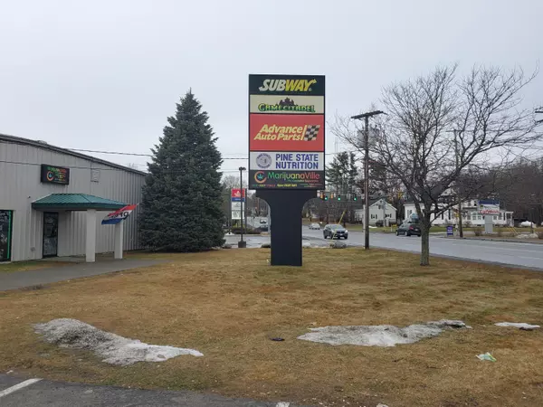 720 Broadway, Bangor, ME 04401