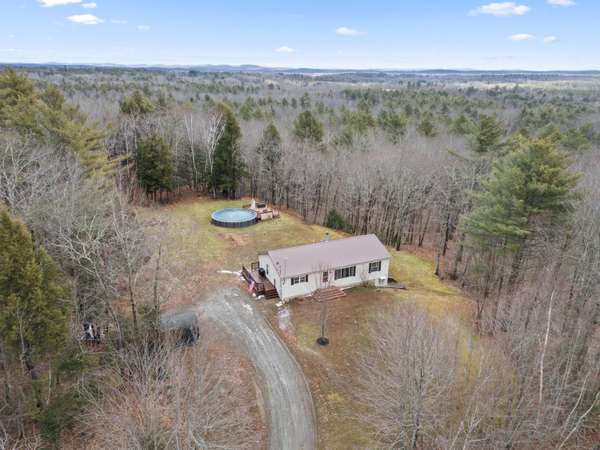 84 Marine LN, Whitefield, ME 04353