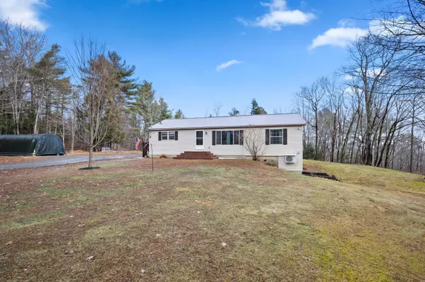 Whitefield, ME 04353,84 Marine LN