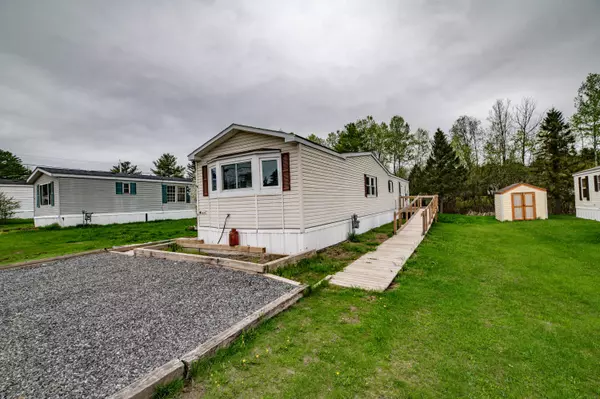 19 Village Green RD, Waterville, ME 04901