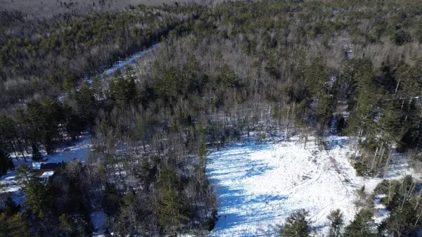 Readfield, ME 04355,234 Chimney RD