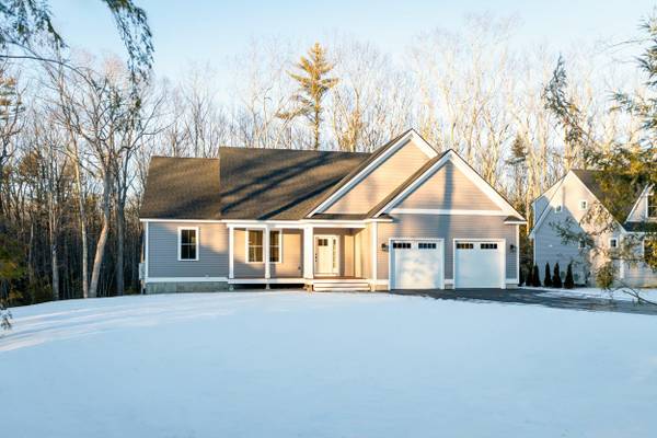 156 Tamrox DR, Arundel, ME 04046