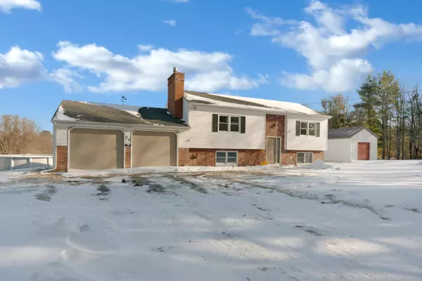 24 Bull Run RD, Greene, ME 04236