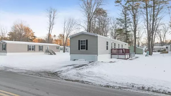 96 Pinewoods RD, Lisbon, ME 04250