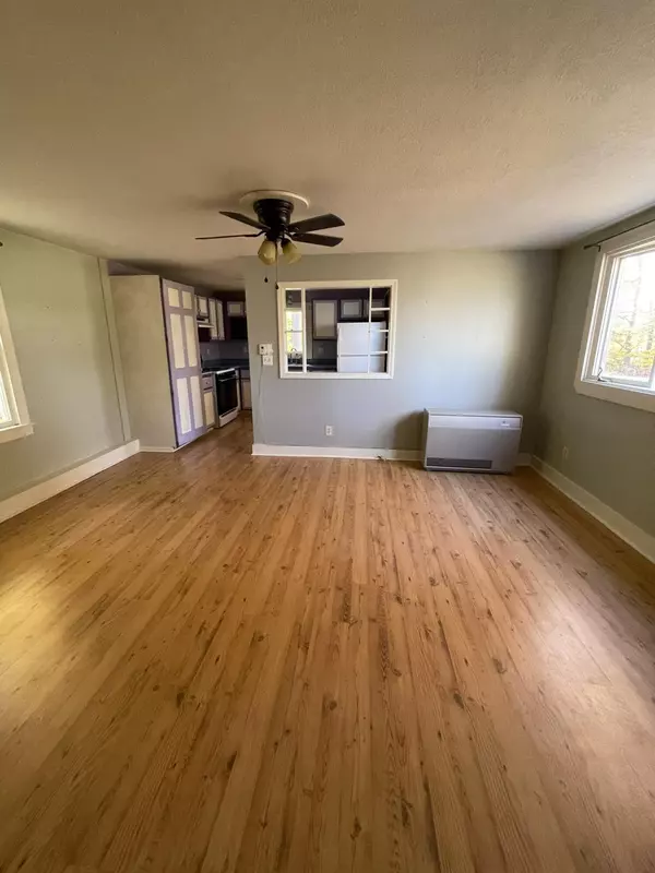 Denmark, ME 04022,64 Berry RD