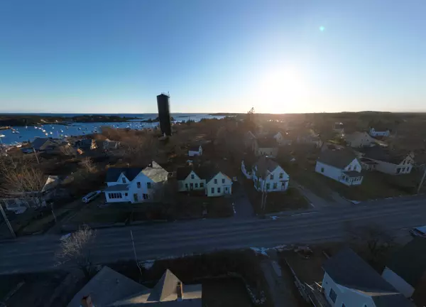 Vinalhaven, ME 04863,32 High ST