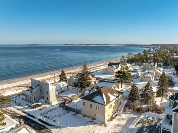 Saco, ME 04072,15 Lighthouse LN