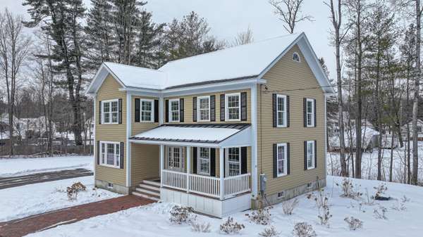 67 Oxford ST, Fryeburg, ME 04037