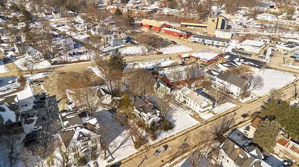 76 Pleasant ST Waterville, ME 04901