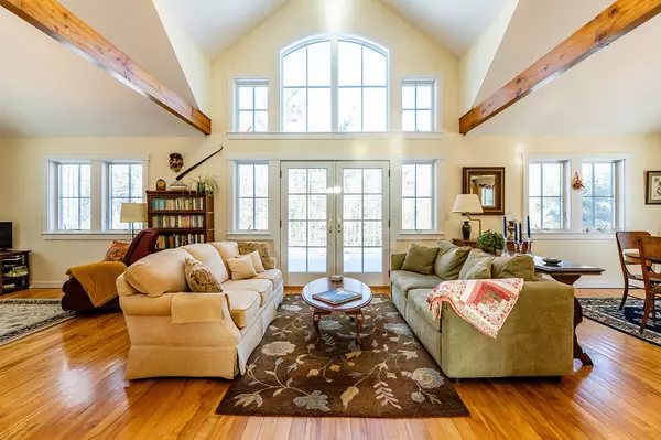 Lincolnville, ME 04849,25 Slab City RD