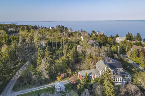 Bristol, ME 04554,12 Cliff RD