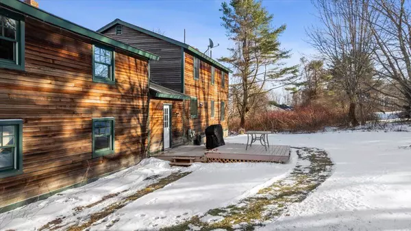 Winthrop, ME 04364,15 Lakeshore DR