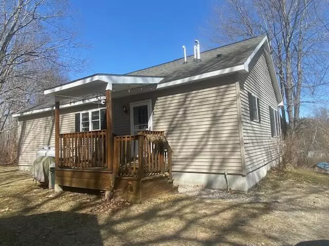 Topsham, ME 04086,9 Maple St EXT