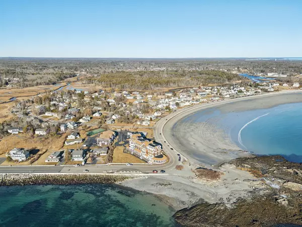 Kennebunk, ME 04043,149 Beach AVE #106