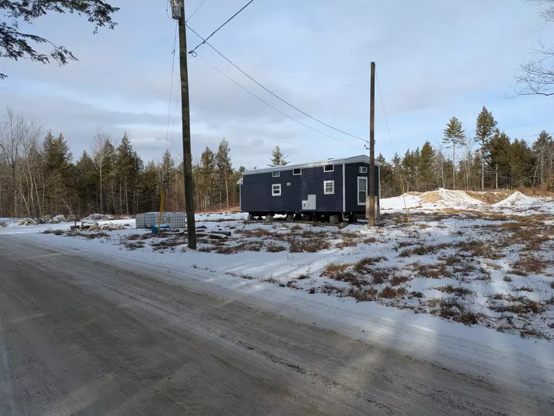 193 Moody RD, Standish, ME 04084