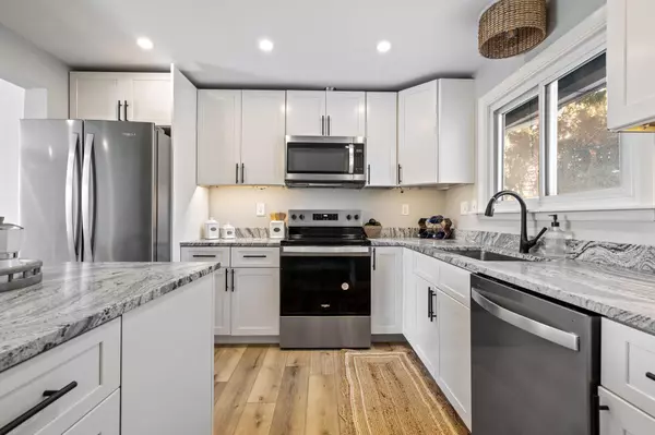 Portland, ME 04101,12 Ponce ST