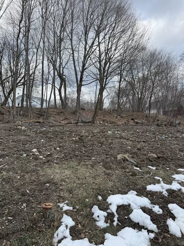 Calais, ME 04619,20 King ST