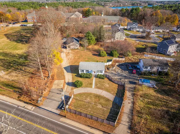 Kittery, ME 03904,116 Rogers RD