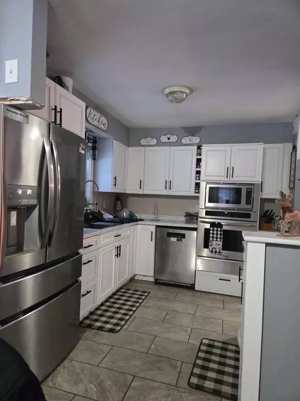 Limerick, ME 04048,320 Stone Hill RD