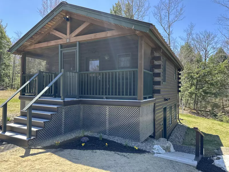 15 Lenfest RD, Palermo, ME 04354