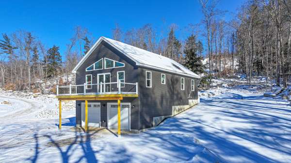 5 Boulder Ridge RD, Oxford, ME 04270