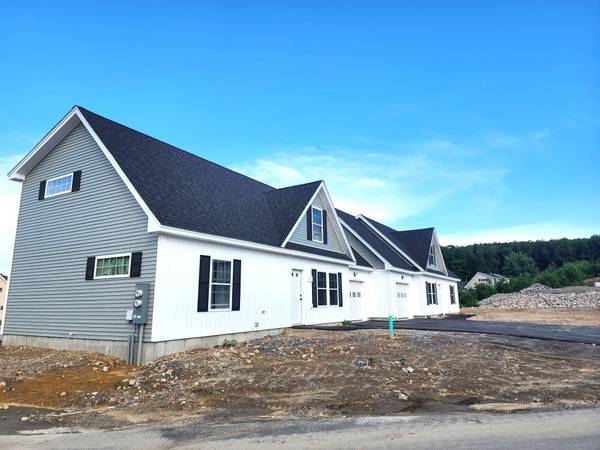 4 Bedrock DR #4, Sanford, ME 04073