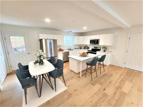 Sanford, ME 04073,4 Bedrock DR #4