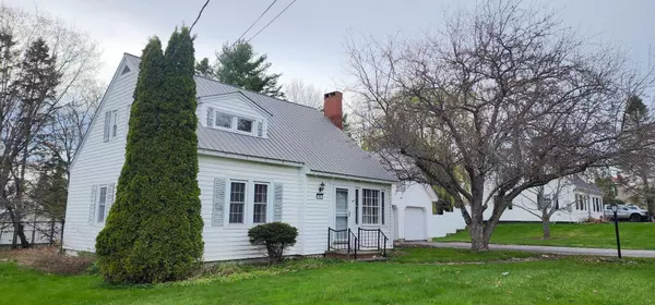 Presque Isle, ME 04769,94 Barton ST